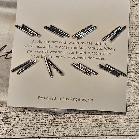 Ettika 18K Gold Plated Crystal Embellished Ring Set of Four Glam Stack Size 8 - Picture 5 of 9